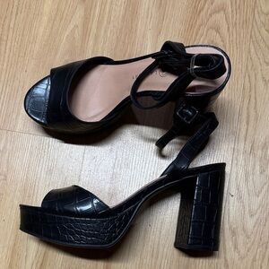 Chinese laundry size 8.5 women’s  Croc-Embossed Women's Heels